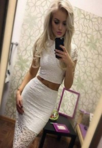 Ася  22 года м.Добрынинская