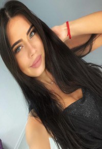 Эвелина 25 лет м.Новокузнецкая