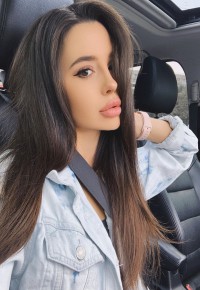 Вика 24 года м.Новослободская